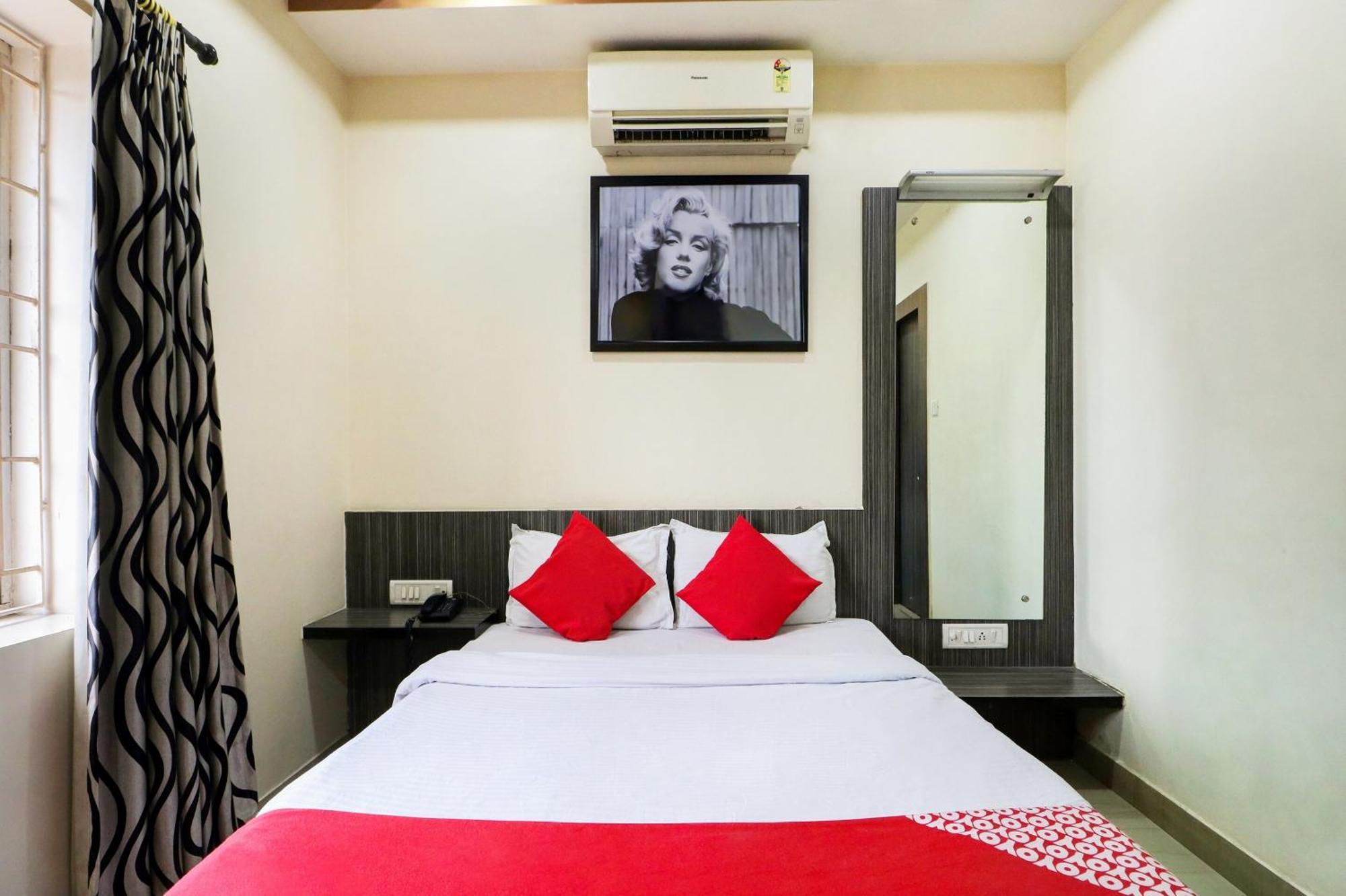 Oyo Flagship 1805 Hotel Star Delight Panchuria Exteriör bild