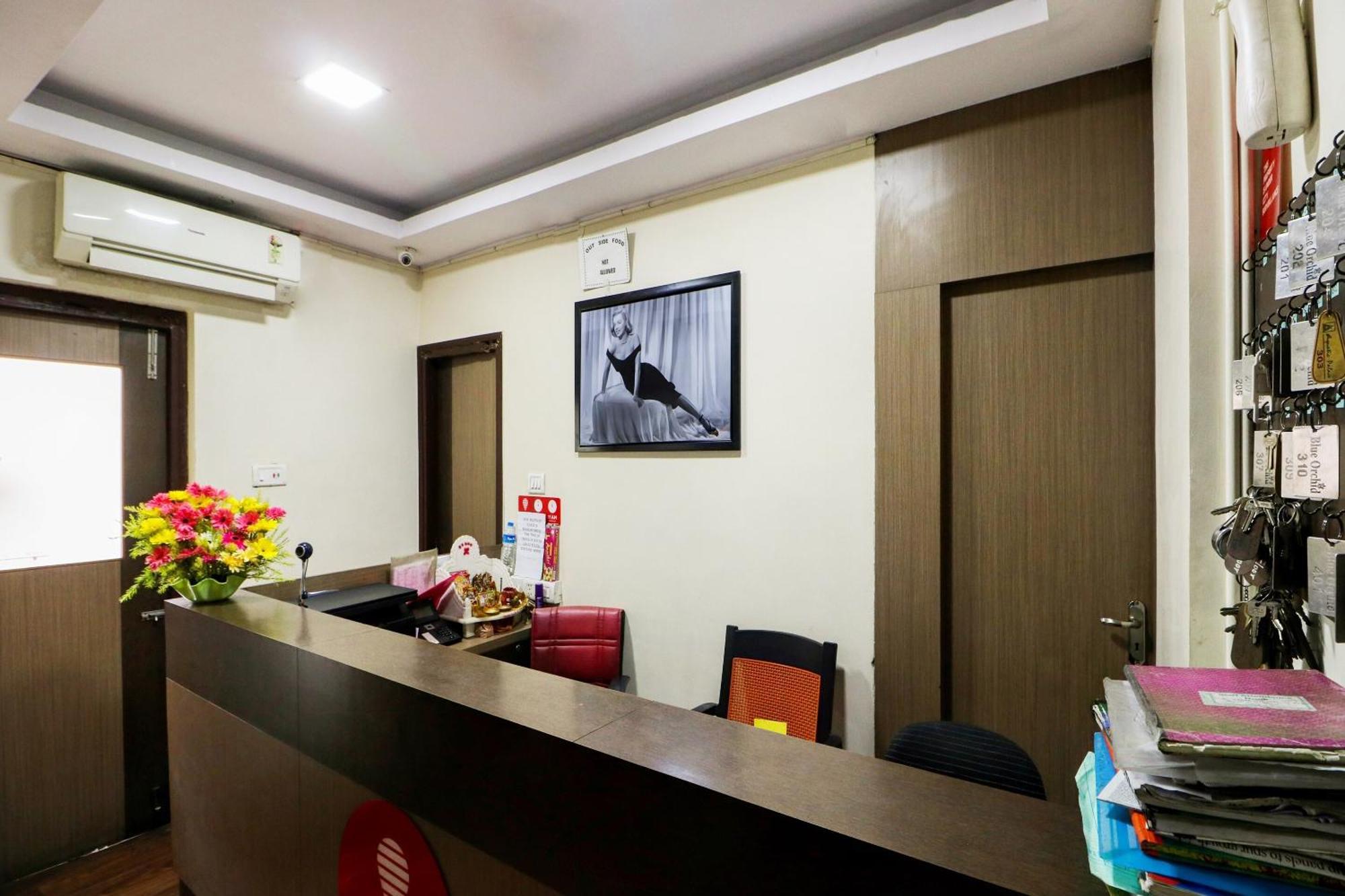 Oyo Flagship 1805 Hotel Star Delight Panchuria Exteriör bild